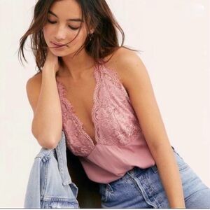 Free People Melrose Satin Bodysuit Lace Trim
Open Back Festival Pink Sz Large
